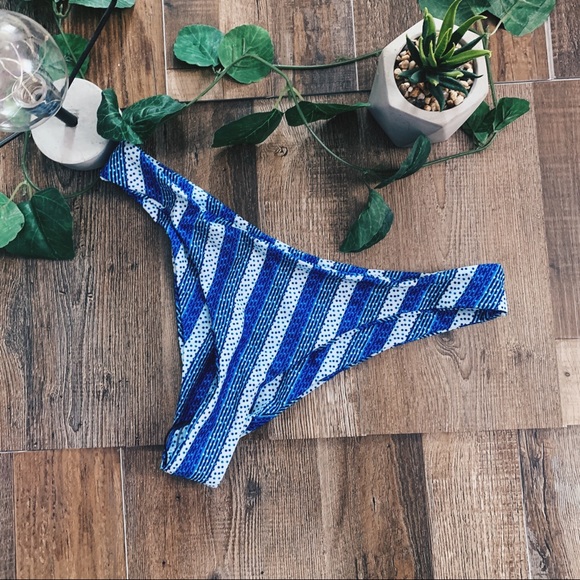 SHEIN Bikini Bottoms - Picture 2 of 5